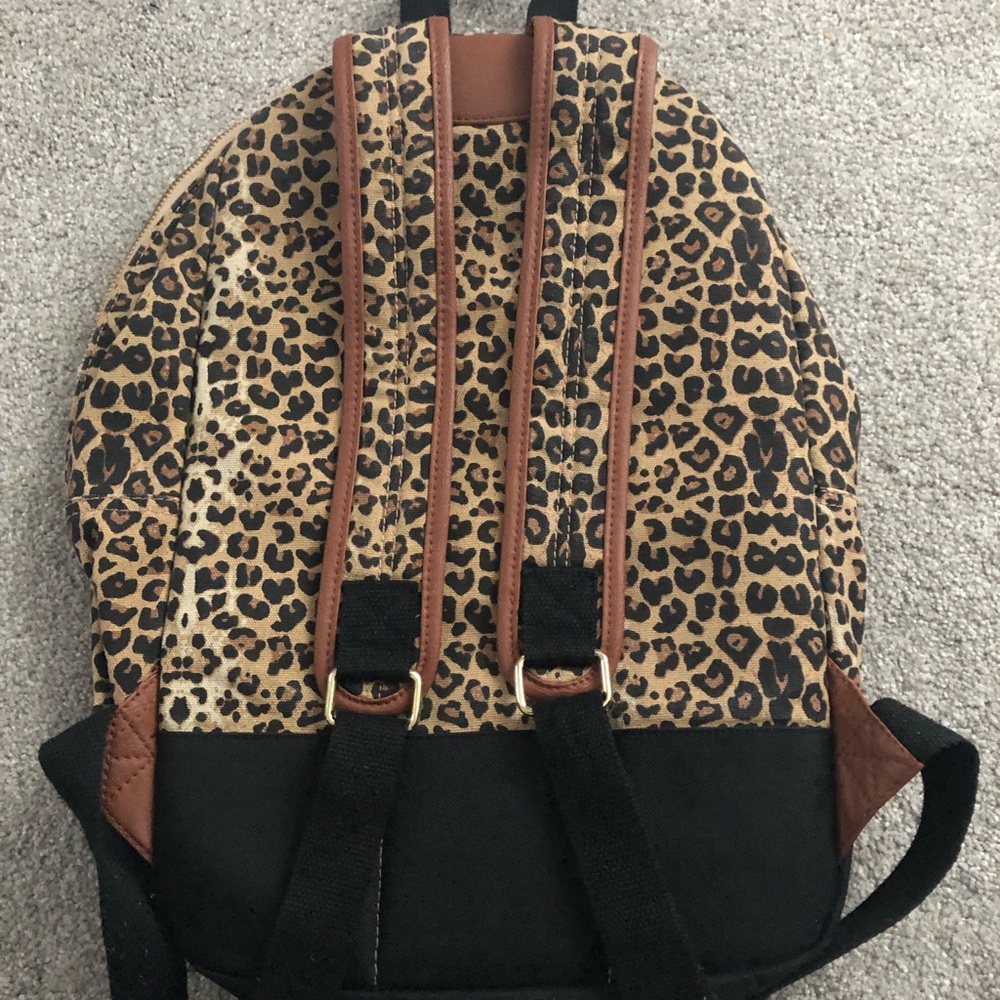 Leopard Print Backpack - Picture 3 of 4